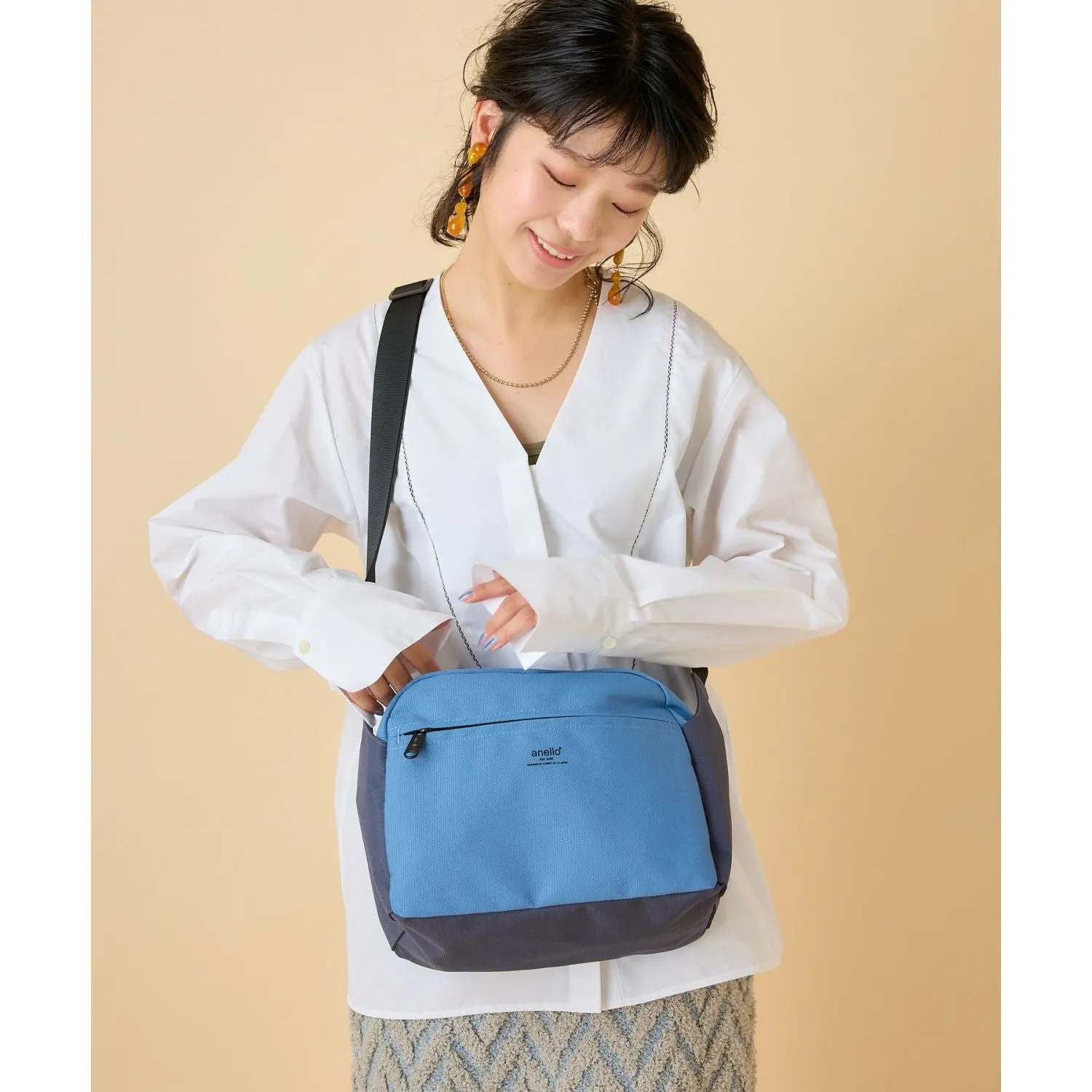 Anello Anywhere Shoulder Bag