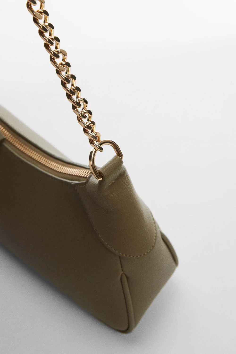 Crossbody bag with chain