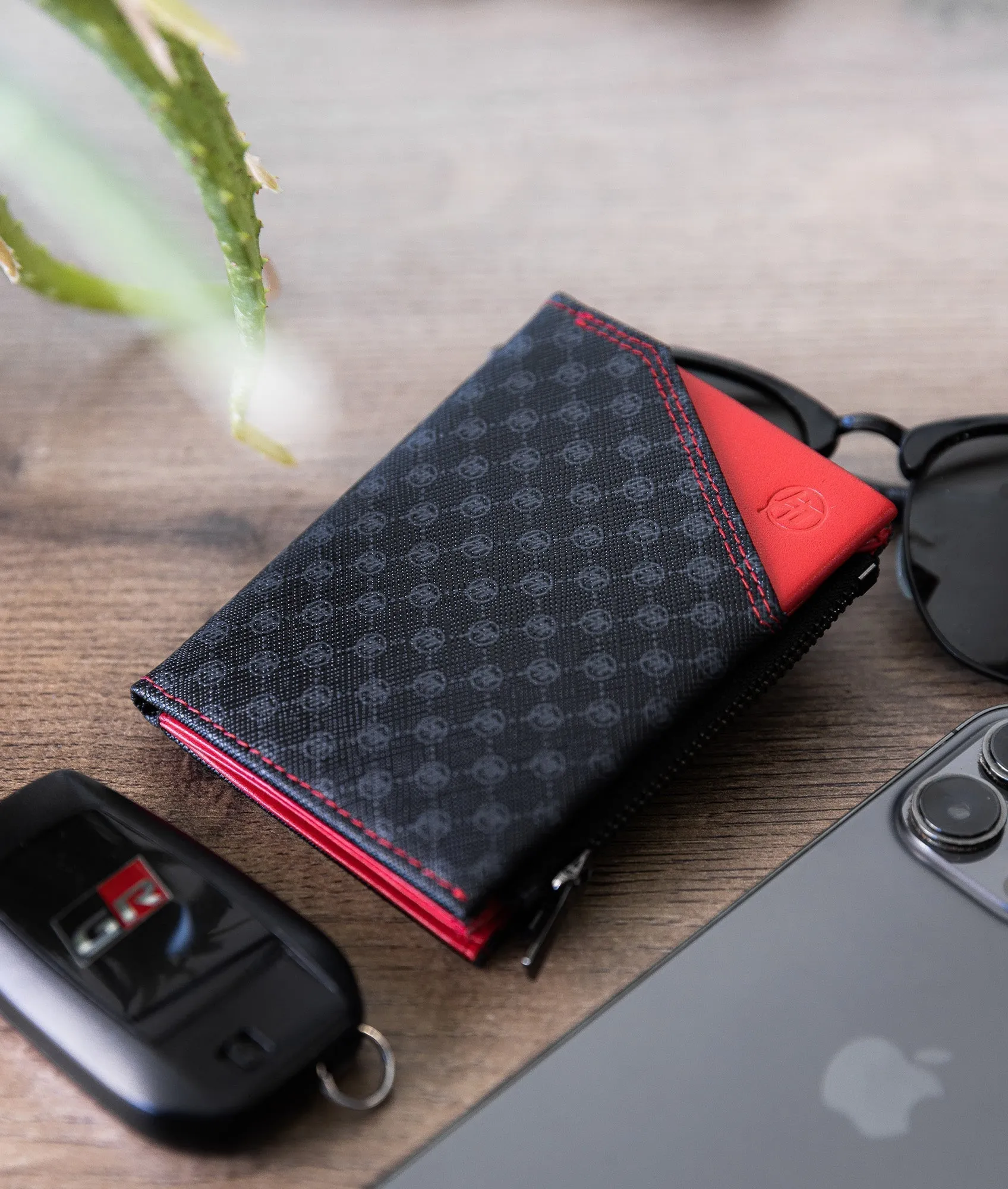 Higashi Monogram/Red Vertical Wallet