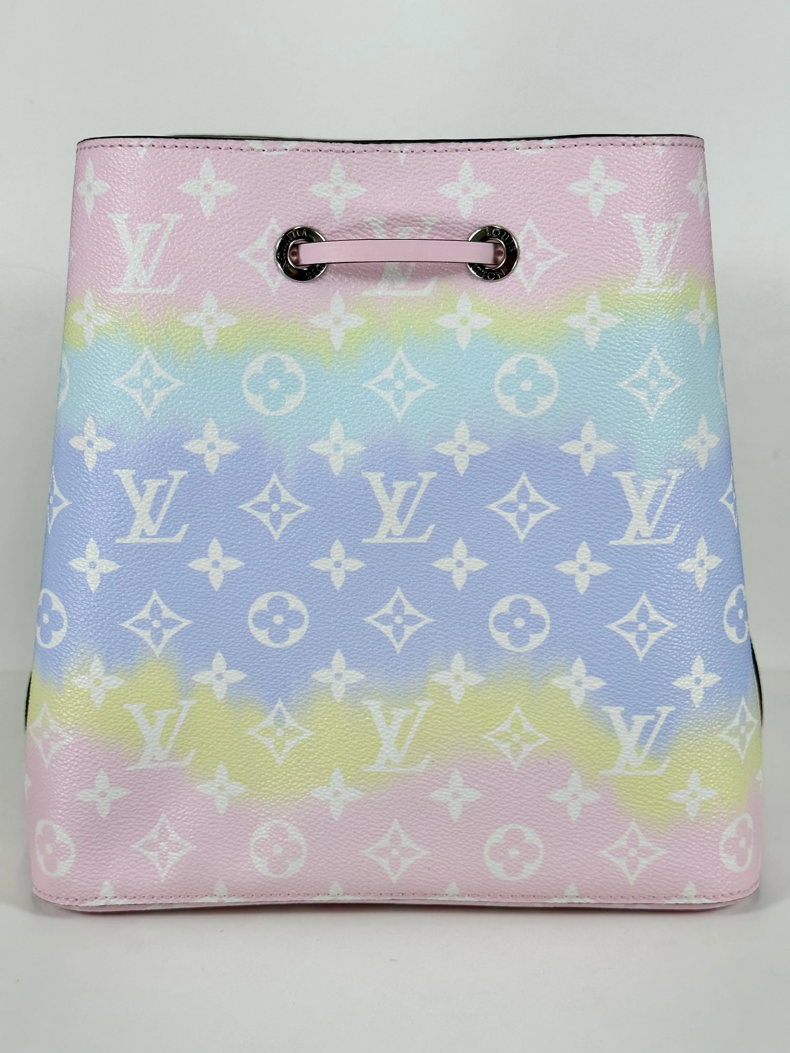 Louis Vuitton Limited Edition Neonoe Lv Escale Mm Pastel handbag