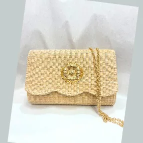 Scallop Edge Straw Clutch With Flower