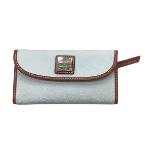 Wallet Designer By Dooney And Bourke  Size: Medium